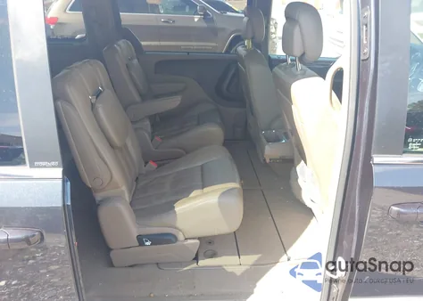 2013 Chrysler Town & Country Touring z USA, uszkodzony, nr VIN 2C4RC1BG3DR783129